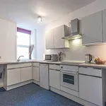 Rent 2 bedroom flat in Halkirk