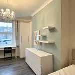 Rent 2 bedroom flat in South East England