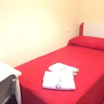 Rent a room of 130 m² in Madrid