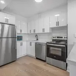 Appartement de 990 m² avec 5 chambre(s) en location à Toronto