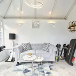 Rent 4 bedroom apartment in Reigate and Banstead