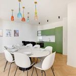 Maison de 1350 m² avec 3 chambre(s) en location à Paris