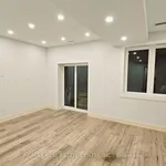 6 bedroom house of 2497 sq. ft in Toronto