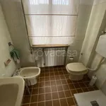 Rent 6 bedroom apartment of 100 m² in Adria