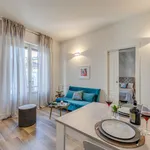 Rent 1 bedroom apartment of 50 m² in Florence