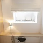 Appartement de 77 m² avec 2 chambre(s) en location à Paris