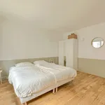 Appartement de 969 m² avec 4 chambre(s) en location à Paris