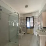 Rent 4 bedroom apartment of 90 m² in Torino