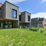 Rent 6 bedroom house of 271 m² in Capital City of Prague