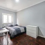 Rent a room in lisbon