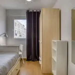 Rent a room of 80 m² in valencia