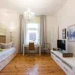 Miete 8 Schlafzimmer wohnung in Berlin