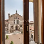 Rent 5 bedroom apartment of 170 m² in Verona