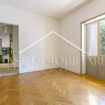 Rent 5 bedroom apartment of 181 m² in Rome