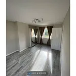 Rent 3 bedroom house in East Midlands