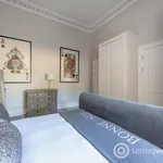 Rent 3 bedroom flat in Olney