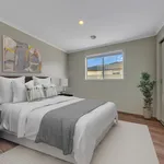 Rent 4 bedroom house in  Brookfield VIC 3338                        