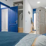 Rent 3 bedroom apartment in barcelona