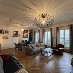 Appartement de 77 m² avec 3 chambre(s) en location à Paris