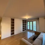 Rent 3 bedroom apartment of 77 m² in Paris