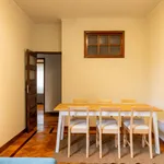 Rent 3 bedroom apartment in Porto