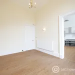 Rent 4 bedroom flat in Edinburgh