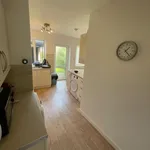 Rent 4 bedroom flat in West Midlands