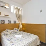 Rent 1 bedroom apartment of 40 m² in Porto