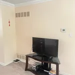 Rent 4 bedroom apartment in Toronto