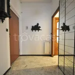 Affitto 5 camera appartamento di 95 m² in Genova