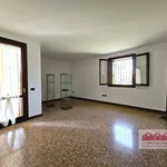 Rent 5 bedroom house of 250 m² in Monticello Conte Otto