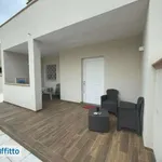 Affitto 4 camera casa di 90 m² in Taranto