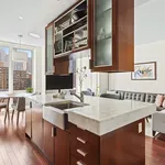 Rent 1 bedroom apartment of 77 m² in Manhattan