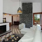 Rent 3 bedroom house of 150 m² in Nesso