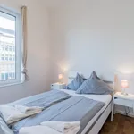 Miete 2 Schlafzimmer wohnung von 53 m² in Berlin