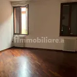 Affitto 3 camera appartamento di 100 m² in Ferrara