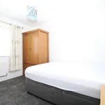 Rent 4 bedroom flat in West Midlands