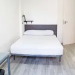 Rent a room of 150 m² in valencia