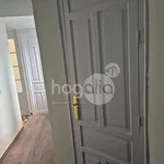 Rent 4 bedroom apartment of 200 m² in  Sevilla