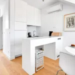 Rent 1 bedroom apartment of 32 m² in Lisbon