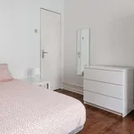 Rent a room in lisbon