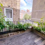 Rent 3 bedroom apartment of 29 m² in London