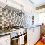 Rent 1 bedroom apartment of 45 m² in lisbon