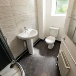 Rent 5 bedroom flat in West Midlands