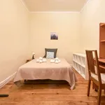 Rent a room in lisbon