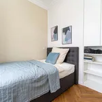 Rent 4 bedroom apartment of 48 m² in Berlin