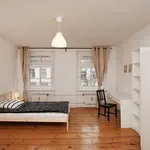 Rent 4 bedroom apartment of 22 m² in Berlin