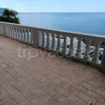 Rent 3 bedroom apartment of 105 m² in Genova