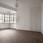 Rent 3 bedroom flat in East Devon