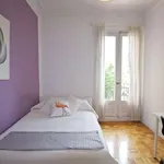 Rent a room of 140 m² in madrid